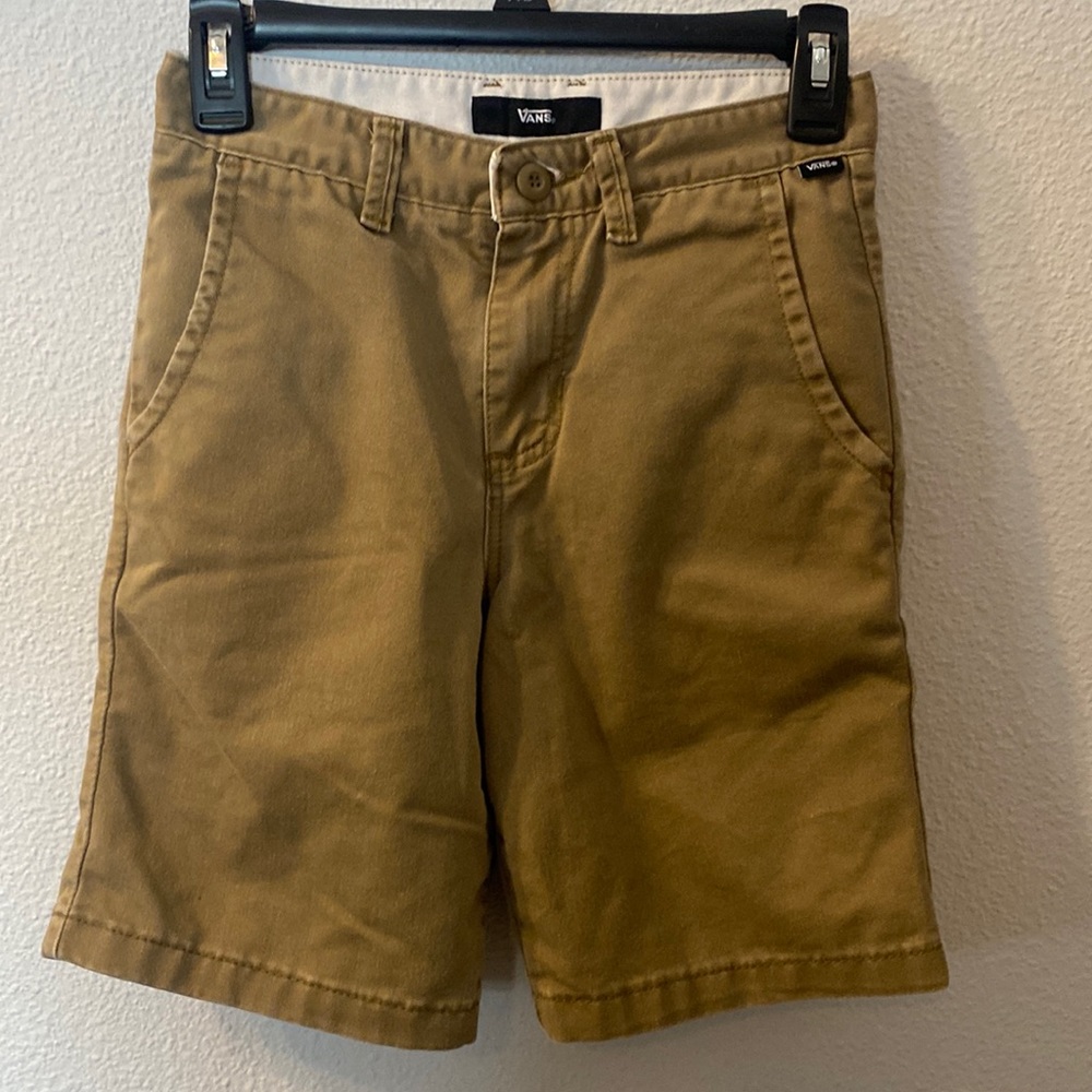 Vans khaki flat front shorts size 26
